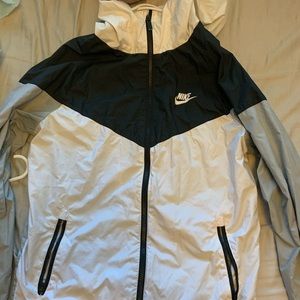 nike windbreaker